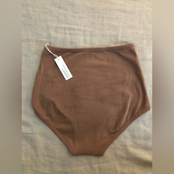 NWT ARQ high waisted undies in wren M - Picture 2 of 5